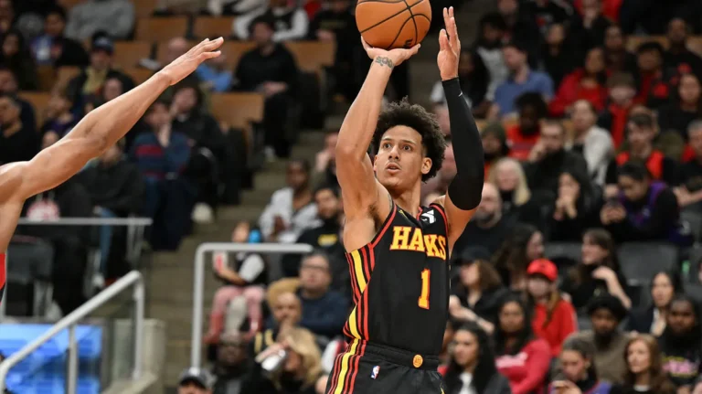 Resultados NBA Playoffs 24 abril 2026 victoria Atlanta Hawks.